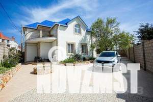 Дом 130м², 2-этажный, посуточно,