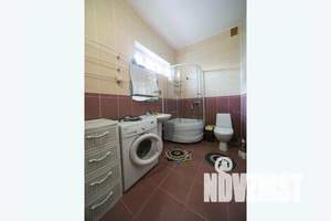 Дом 200м², 3-этажный, посуточно,