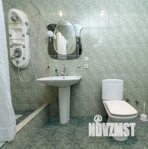 Дом 180м², 2-этажный, посуточно,