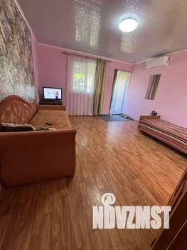 Дом 42м², 2-этажный, посуточно,