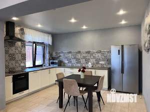 Коттедж 200м², 2-этажный, на длительный срок,