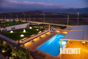 Дом 230м², 2-этажный, посуточно,