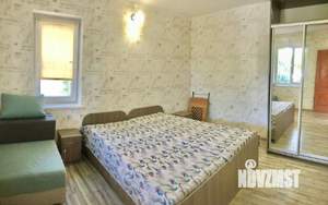 Дом 70м², 2-этажный, на длительный срок,