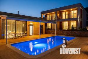 Дом 230м², 2-этажный, посуточно,