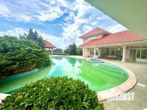 Дом 730м², 2-этажный, на длительный срок,