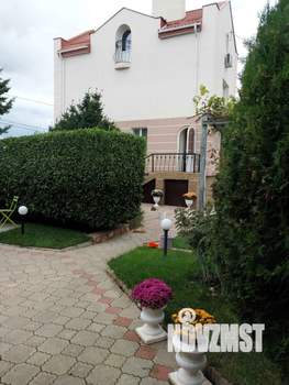 Дом 140м², 3-этажный, посуточно,