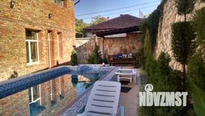 Дом 345м², 2-этажный, посуточно,