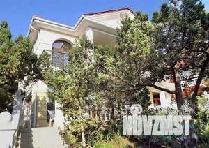 Дом 150м², 3-этажный, посуточно,