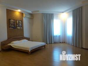 Дом 280м², 3-этажный, посуточно,