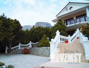 Дом 150м², 3-этажный, посуточно,