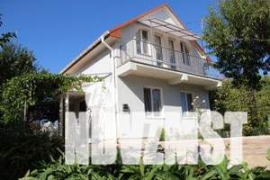 Дом 72м², 2-этажный, посуточно,