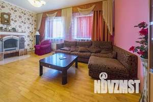 Дом 200м², 3-этажный, посуточно,