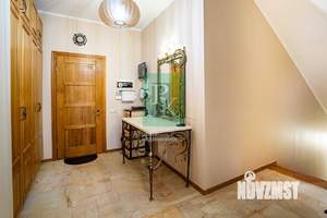 Дом 210м², 2-этажный, участок 4 сот.