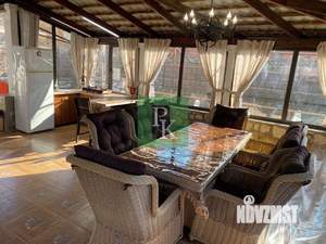 Дом 200м², 2-этажный, участок 10 сот.