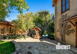 Дом 653м², 2-этажный, участок 216 сот.