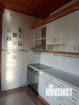 Дом 350м², 3-этажный, участок 8 сот.