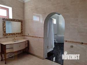 Дом 398м², 3-этажный, участок 14 сот.