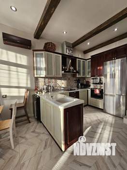 Дом 180м², 2-этажный, участок 4 сот.