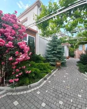 Дом 199м², 2-этажный, участок 6 сот.