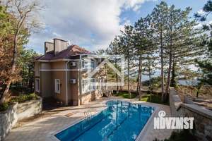 Дом 266м², 3-этажный, участок 20 сот.