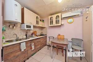 Дом 100м², 2-этажный, участок 3 сот.