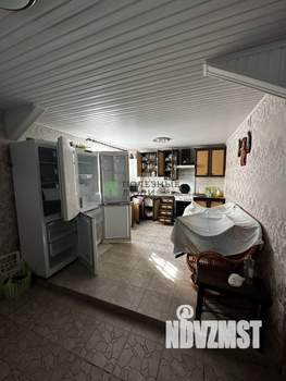 Дом 243м², 4-этажный, участок 4 сот.