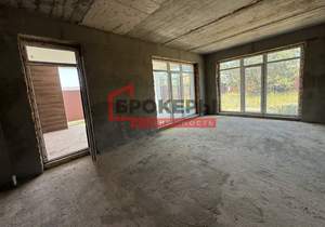 Дом 265м², 2-этажный, участок 5 сот.