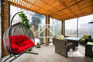 Дом 285м², 3-этажный, участок 12 сот.