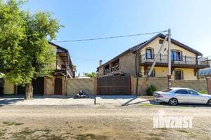 Коттедж 800м², 2-этажный, участок 10 сот.