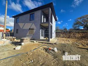 Дом 180м², 2-этажный, участок 4 сот.