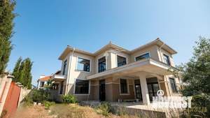 Дом 380м², 2-этажный, участок 8 сот.