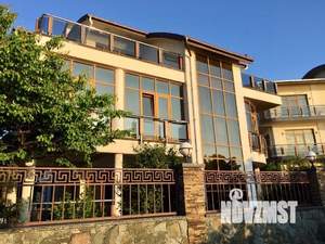 Дом 434м², 3-этажный, участок 5 сот.