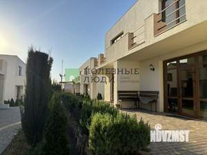 Коттедж 203м², 2-этажный, участок 15 сот.