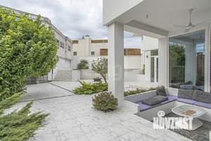 Дом 492м², 3-этажный, участок 8 сот.