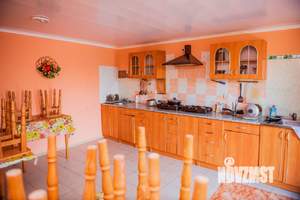 Дом 300м², 2-этажный, участок 9 сот.