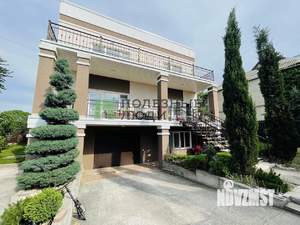 Дом 253м², 3-этажный, участок 5 сот.