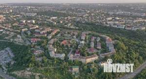 Дом 298м², 3-этажный, участок 5 сот.