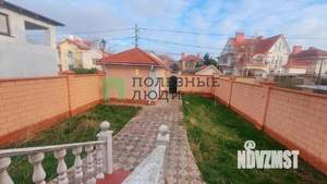 Дом 300м², 3-этажный, участок 8 сот.