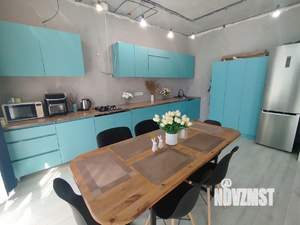 Дом 292м², 3-этажный, участок 7 сот.