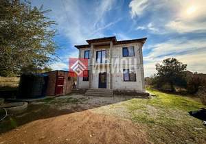 Дом 145м², 2-этажный, участок 4 сот.