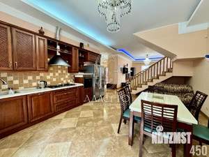 Дом 177м², 2-этажный, участок 3 сот.