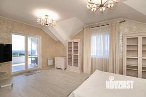 Дом 266м², 3-этажный, участок 9 сот.