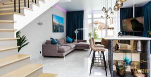 Дом 300м², 3-этажный, участок 4 сот.