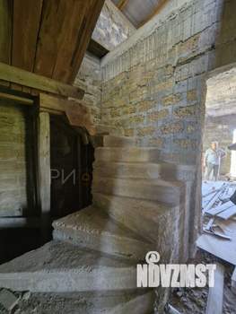 Дом 200м², 3-этажный, участок 9 сот.