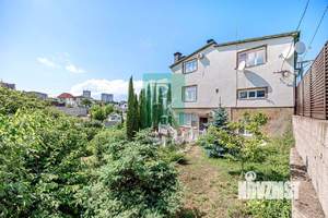 Дом 244м², 3-этажный, участок 12 сот.