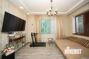 Дом 303м², 2-этажный, участок 3 сот.