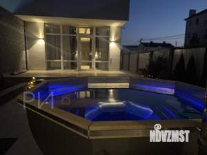 Дом 215м², 3-этажный, участок 4 сот.