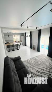 Коттедж 210м², 2-этажный, участок 10 сот.