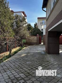 Дом 243м², 4-этажный, участок 4 сот.