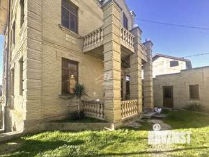 Дом 448м², 3-этажный, участок 6 сот.